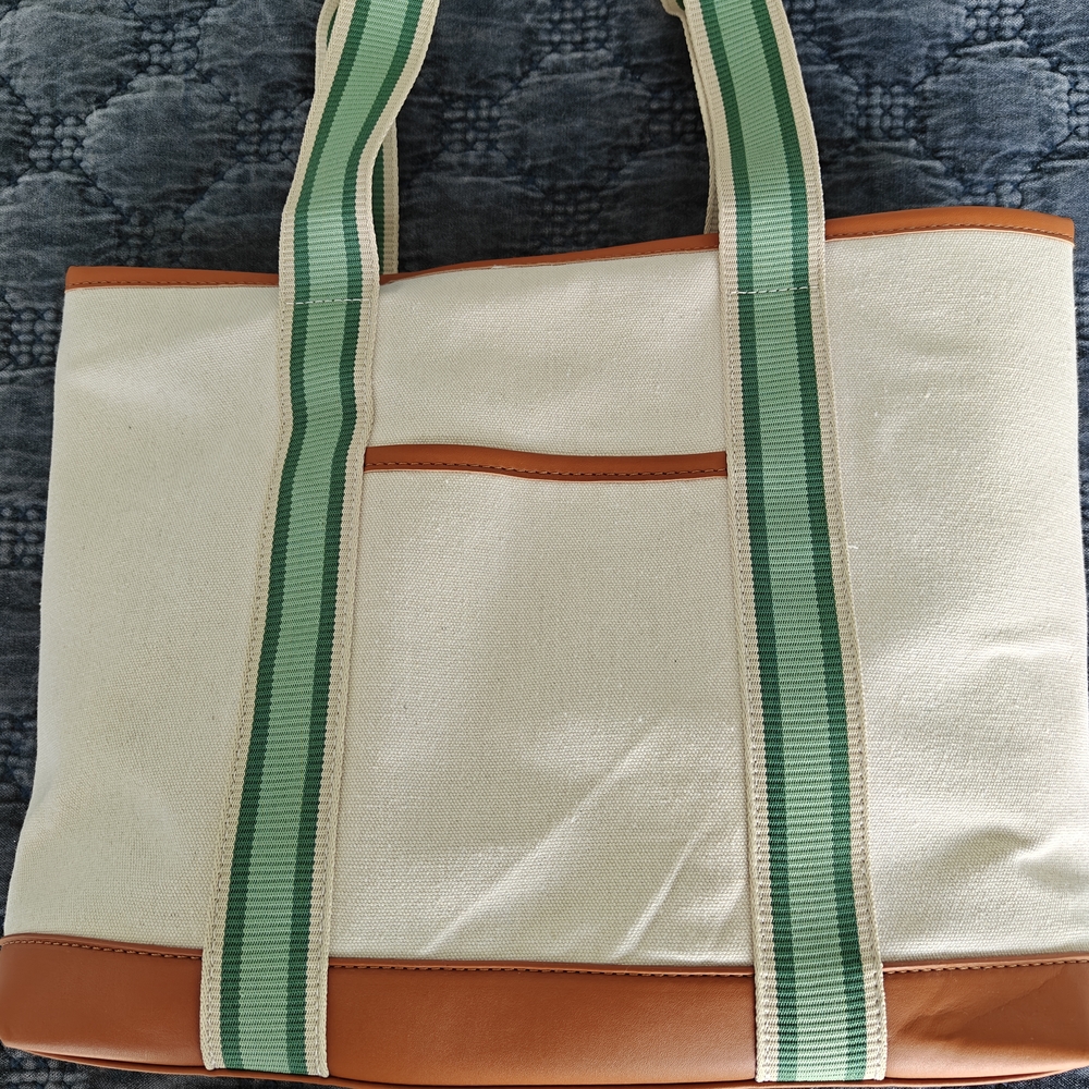 Source Unknown Cream and Tan Tote Bag with Timeless Design